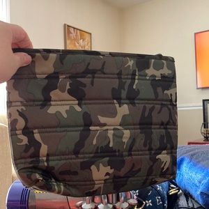 Brand new Insulated pouch by lug in camo green